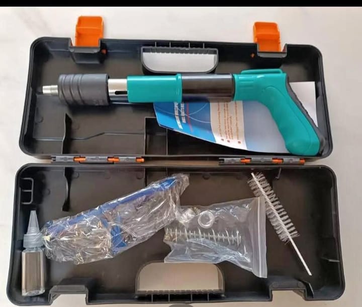 Pistola Remachadora de Clavos + Estuche + Regalo 🎁